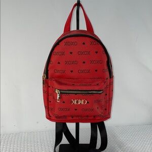 XOXO SMALL WOMENS BACKPACK FTL-02-117